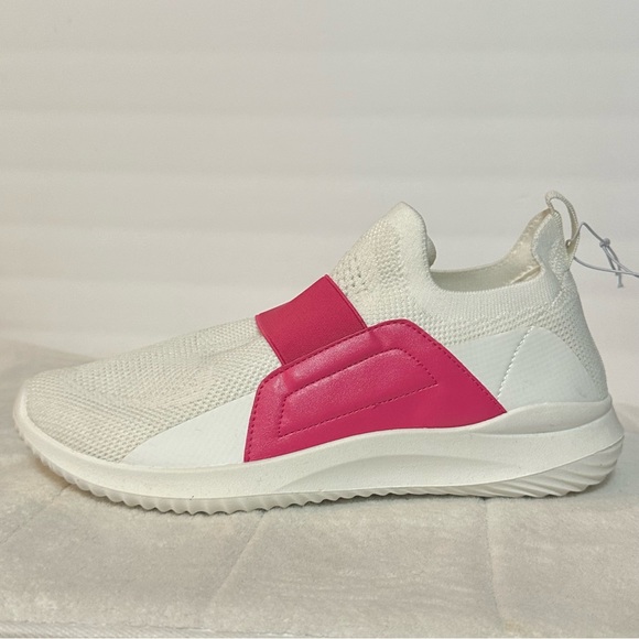 NWT Torrid Womens Shoes Elastic Knit Sneaker White Pink WIDE WIDTH Size 9.5 - Picture 8 of 16